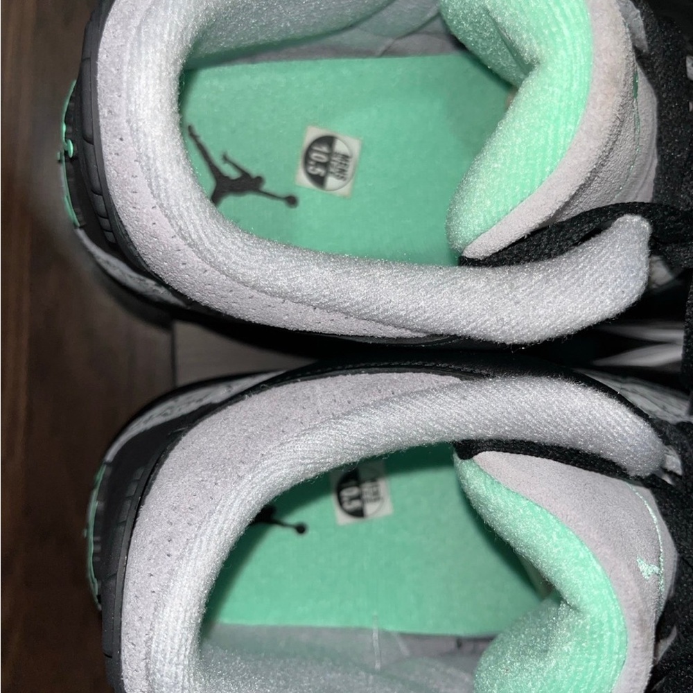 Jordan Retro 3 Green Glow - Picture 4 of 5